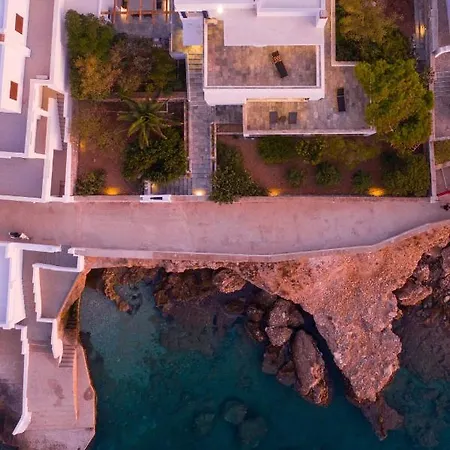 فيلة Spilia Retreat *